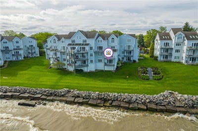 /international/us/215-grand-harbour-vermilion-oh-110108237822/