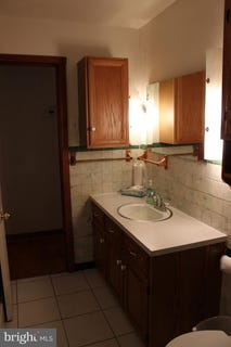 /international/us/61-s-carl-avenue-greencastle-pa-110095756312/