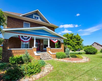 /international/us/1827-newport-road-newport-mi-110107821318/