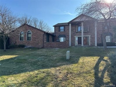 /international/us/2346-london-bridge-drive-rochester-hills-mi-110106072199/