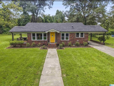 /international/us/904-14th-avenue-clanton-al-110101499166/