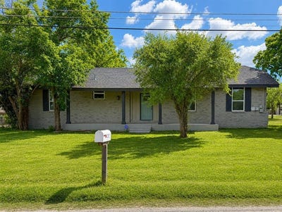 /international/us/202-4th-street-joshua-tx-110107279471/