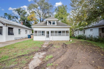 /international/us/724-e-1st-ave-hutchinson-ks-110108074821/
