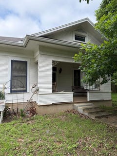 /international/us/307-fulton-st-fredericksburg-tx-110107536840/