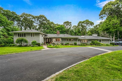 /international/us/19-tappentown-lane-brookville-ny-110109002271/