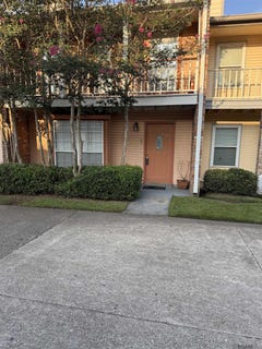 /international/us/152-s-foster-dr-baton-rouge-la-110101506103/