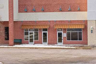 /international/us/3058-village-park-drive-plover-wi-110104914067/
