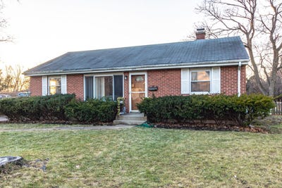 /international/us/1054-broadmoor-place-deerfield-il-110105777425/