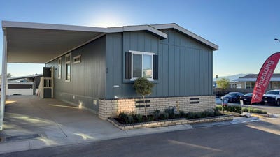 /international/us/3444-w-center-st-riverside-ca-110102620752/