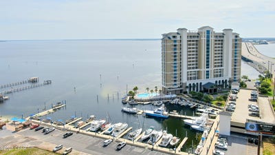 /international/us/6422-w-highway-98-panama-city-beach-fl-110101395293/