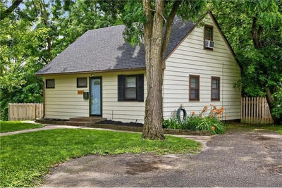 /international/us/6701-34th-avenue-n-crystal-mn-110101433717/