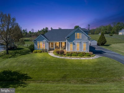/international/us/35987-birch-hollow-lane-hillsboro-va-110107848606/