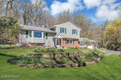 /international/us/74-southview-terrace-n-middletown-nj-110107548312/