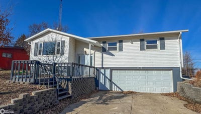 /international/us/1324-sunset-drive-hampton-ia-110105781199/