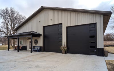 /international/us/24339-182nd-street-spirit-lake-ia-110105976233/