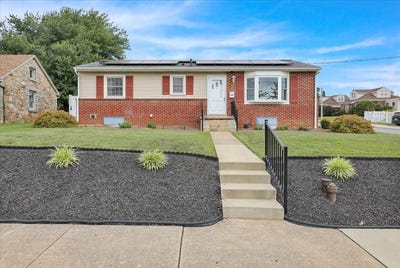 /international/us/207-hillcrest-ave-new-holland-pa-110108945655/