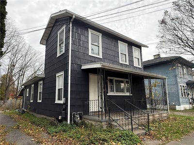 /international/us/504-columbia-street-elmira-ny-110104995715/