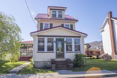 /international/us/1145-5th-avenue-duncansville-pa-110107747282/