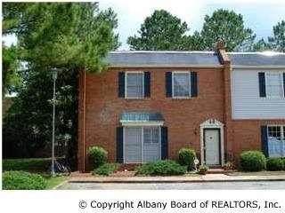 /international/us/431-kingswood-court-albany-ga-110108932815/