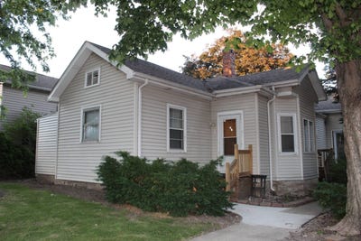 /international/us/809-calhoun-street-peru-il-110108539325/