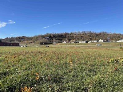 /international/us/morton-avenue-buckhannon-wv-110103318209/
