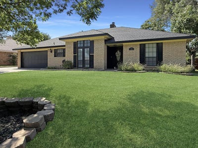 /international/us/104-pinehurst-street-borger-tx-110101476329/