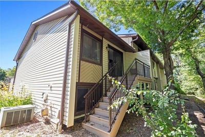/international/us/13437-heather-hills-drive-burnsville-mn-110100846018/