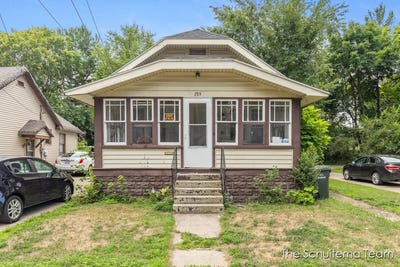 /international/us/725-allen-avenue-muskegon-mi-110101243817/?lang=id