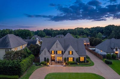 /international/us/8441-poplar-pike-germantown-tn-110108488684/