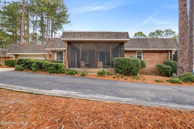 /international/us/124-racquet-lane-pinehurst-nc-110104293145/