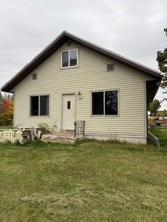 /international/us/3470-n-1st-street-loretta-wi-110120135467/