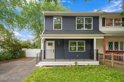 /international/us/820-maple-street-lakehurst-nj-110101421711/