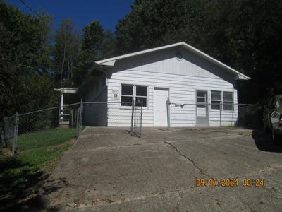/international/us/4394-west-us-25-williamsburg-ky-110095409711/?lang=zh-cn
