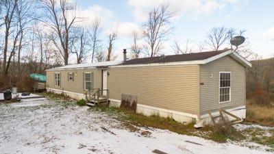 /international/us/25-wilder-lane-royalton-vt-110103925550/