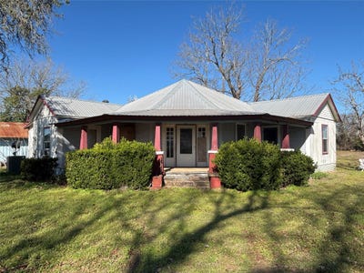 /international/us/5612-hwy-71-e-smithville-tx-110098027459/