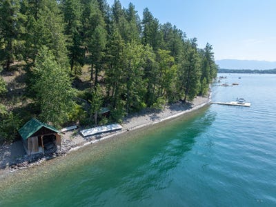 /international/us/2130-houston-drive-whitefish-mt-110101363297/