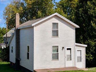 /international/us/105-e-johnson-street-ishpeming-mi-110110149797/