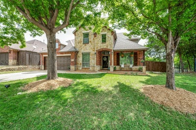 /international/us/116-lakehill-court-hickory-creek-tx-110109569976/