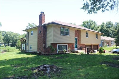 /international/us/19350-foster-street-stilwell-ks-110108684993/