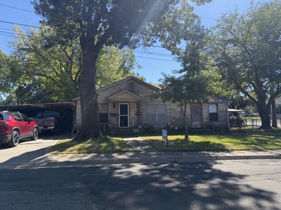 /international/us/114-wainwright-street-whitesboro-tx-110120148309/