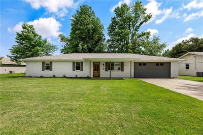 /international/us/2202-se-16th-street-bentonville-ar-110108472201/