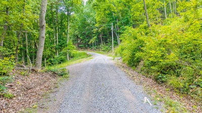 /international/us/1038-clingmans-view-sevierville-tn-110108412597/