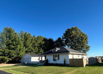 /international/us/12782-main-street-dillsboro-in-110120771980/