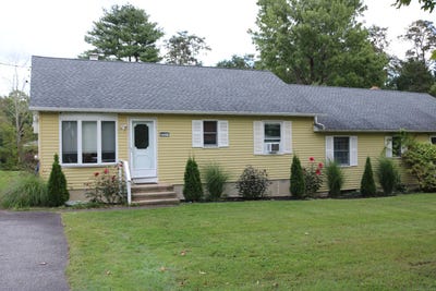 /international/us/207-s-lake-street-litchfield-ct-110108567673/
