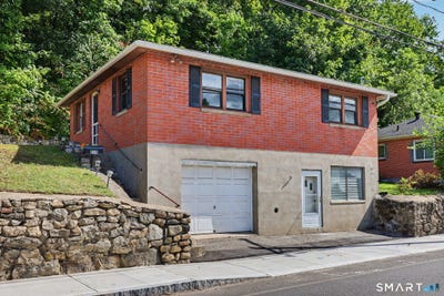 /international/us/219-harwinton-avenue-torrington-ct-110119987654/