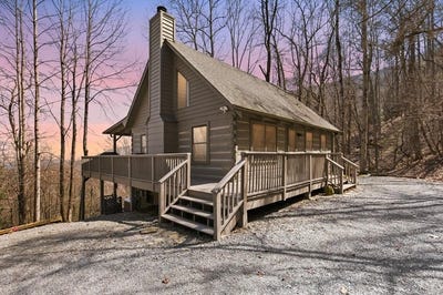 /international/us/304-ridge-circle-blue-ridge-ga-110106674406/