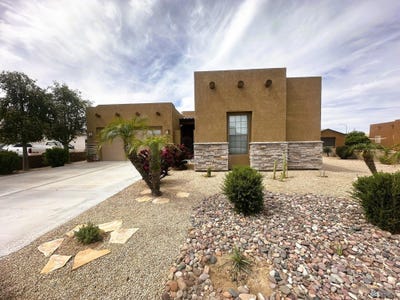 /international/us/11732-s-muggins-st-wellton-az-110098140443/