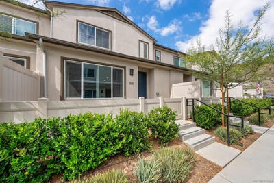 /international/us/323-satsuma-trail-fallbrook-ca-110107778813/