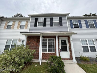 /international/us/109-spring-meadow-circle-jacksonville-nc-110107880559/