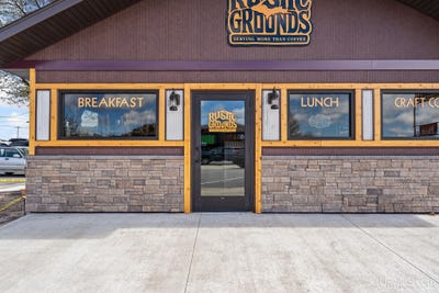 /international/us/319-e-superior-street-munising-mi-110108299499/